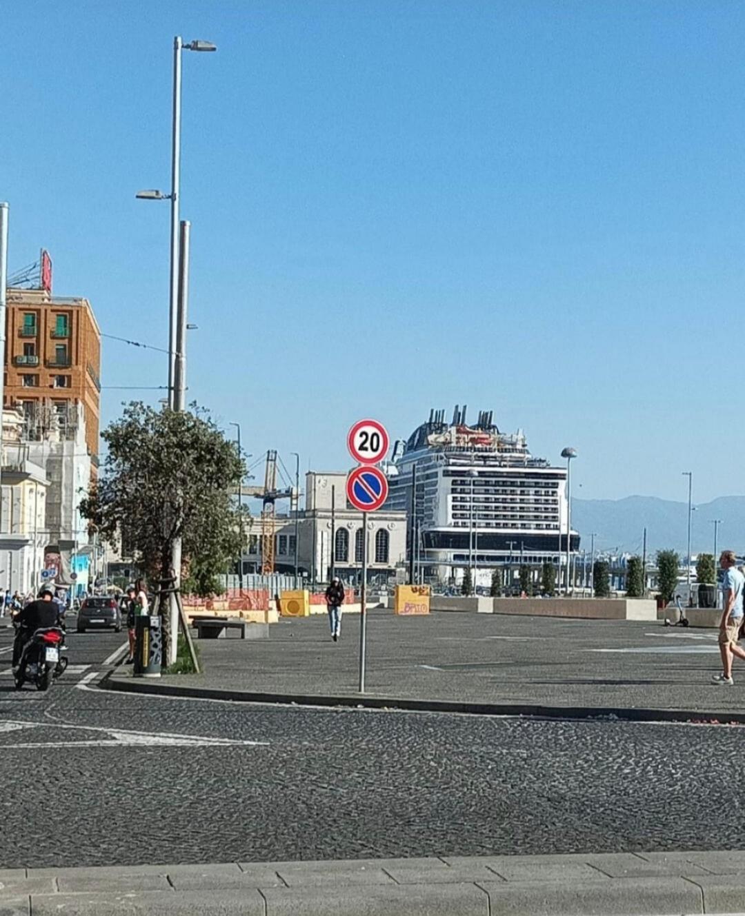 Nunzia'S House Napoli Apartman Kültér fotó